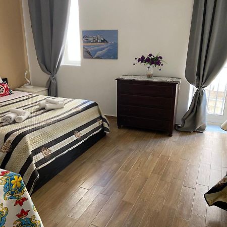 Rent House A Casa Mia Hotel Palermo Exterior photo
