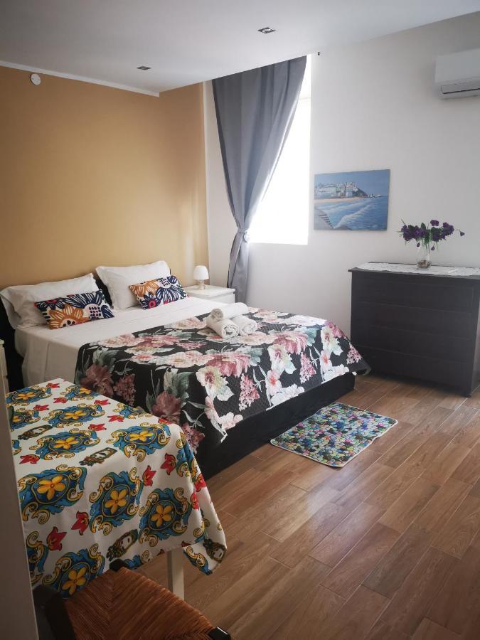 Rent House A Casa Mia Hotel Palermo Exterior photo