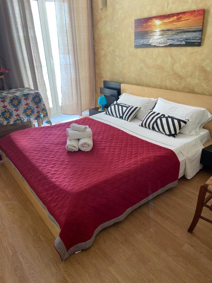 Rent House A Casa Mia Hotel Palermo Exterior photo